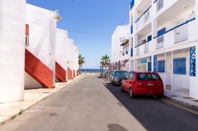 Apartamento junto a la playa