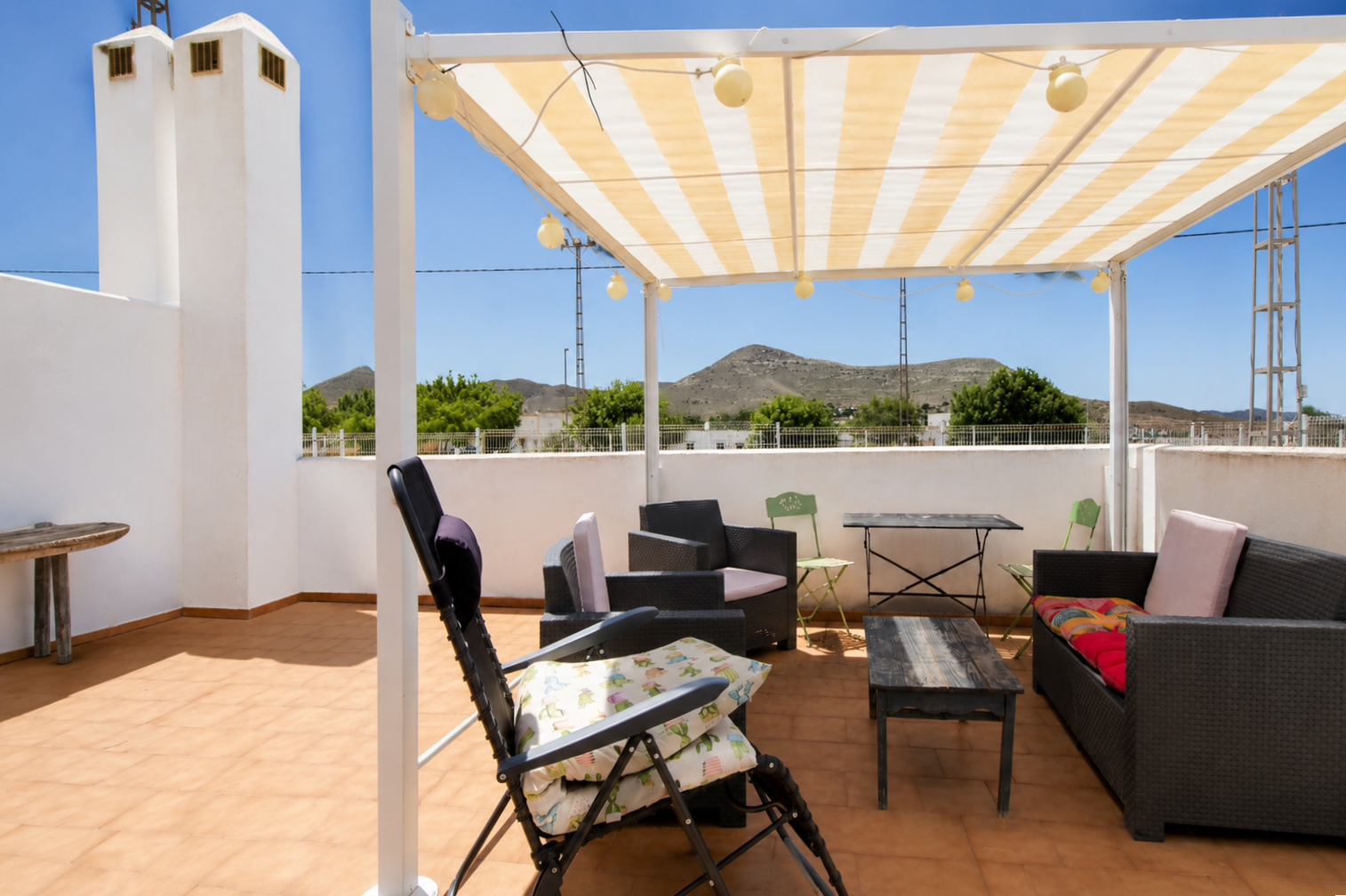 Casa con piscina comunitaria