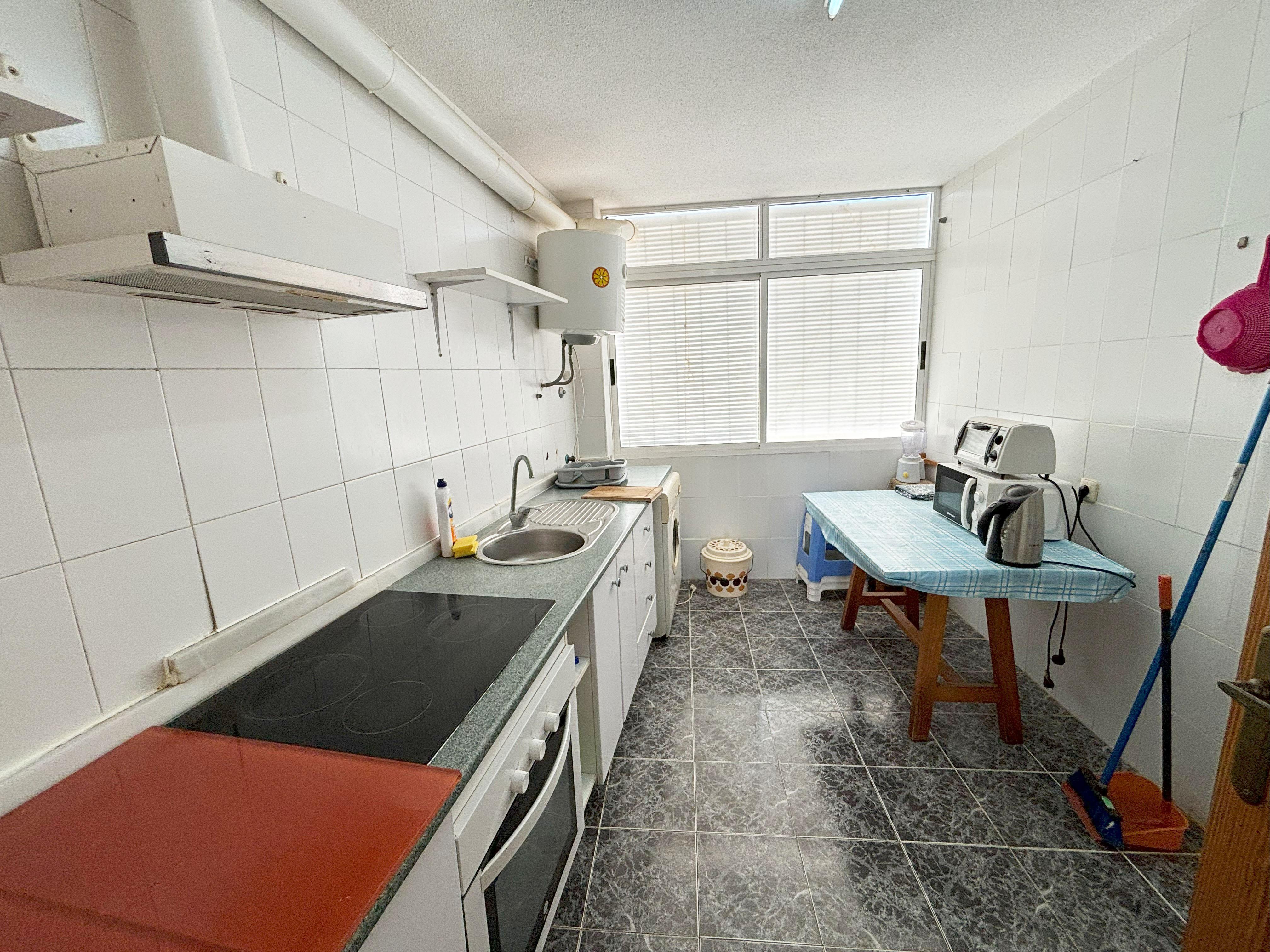Luminoso apartamento con cochera en Las Negras