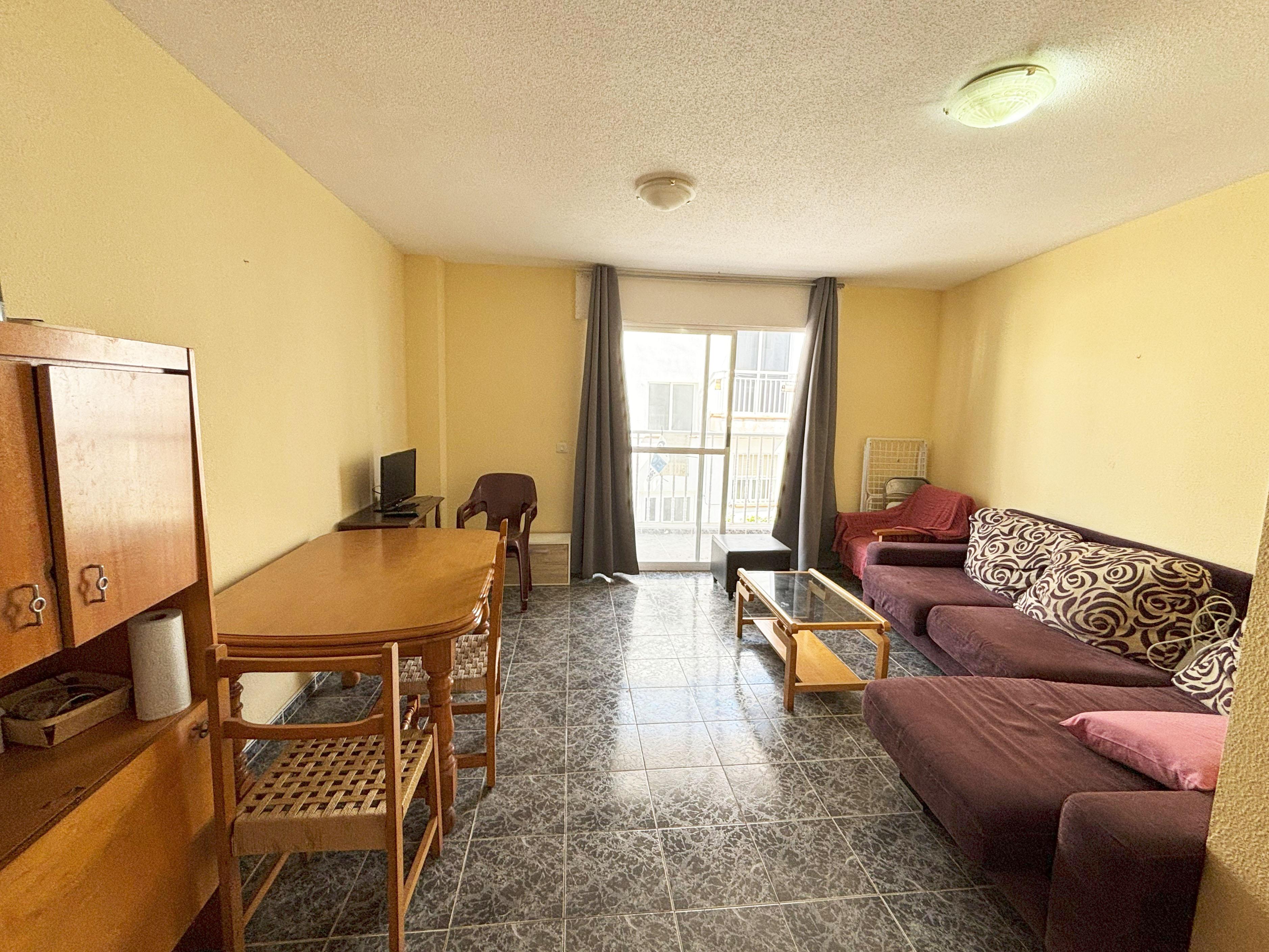 Luminoso apartamento con cochera en Las Negras