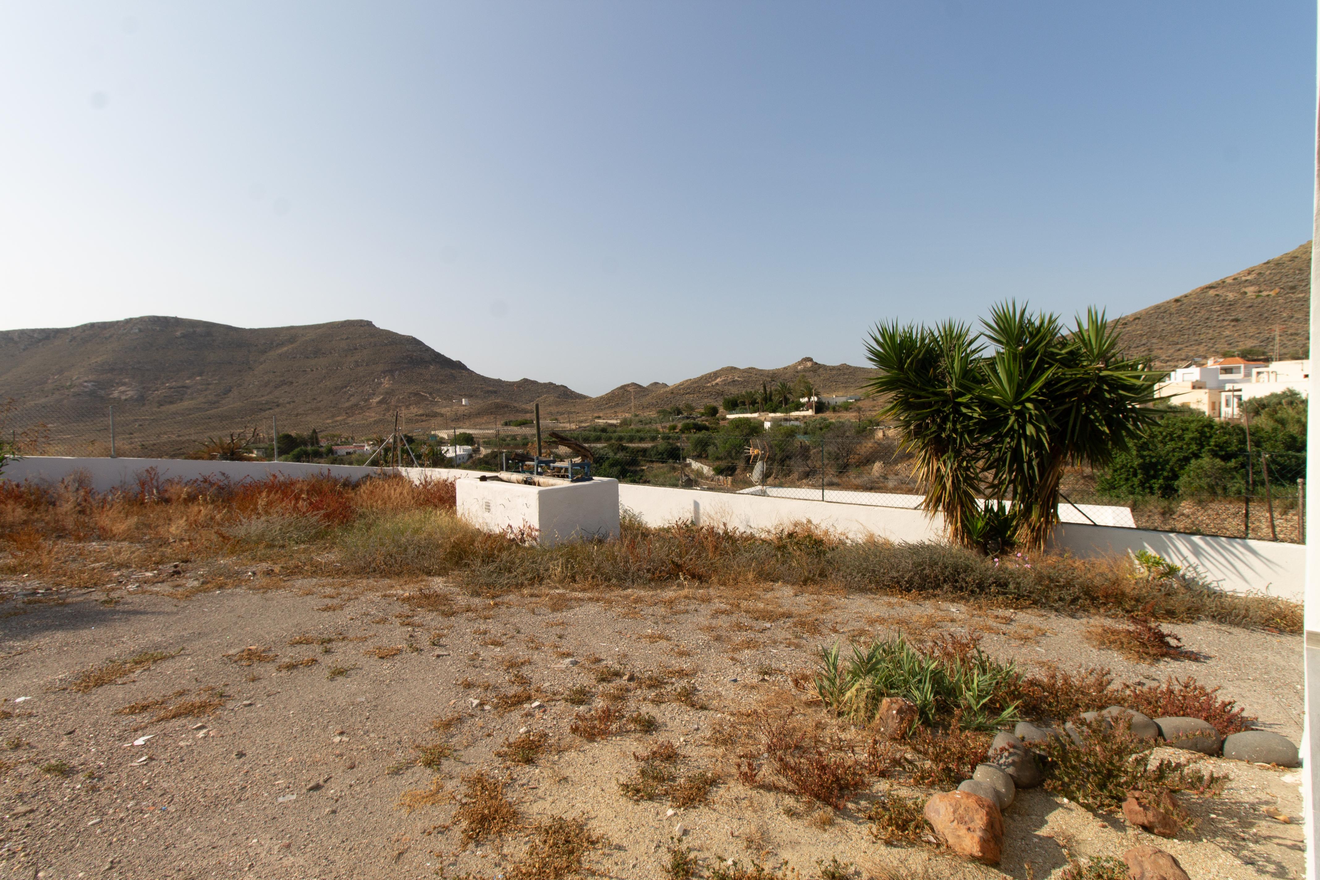 Varias casas y una de Planta Baja