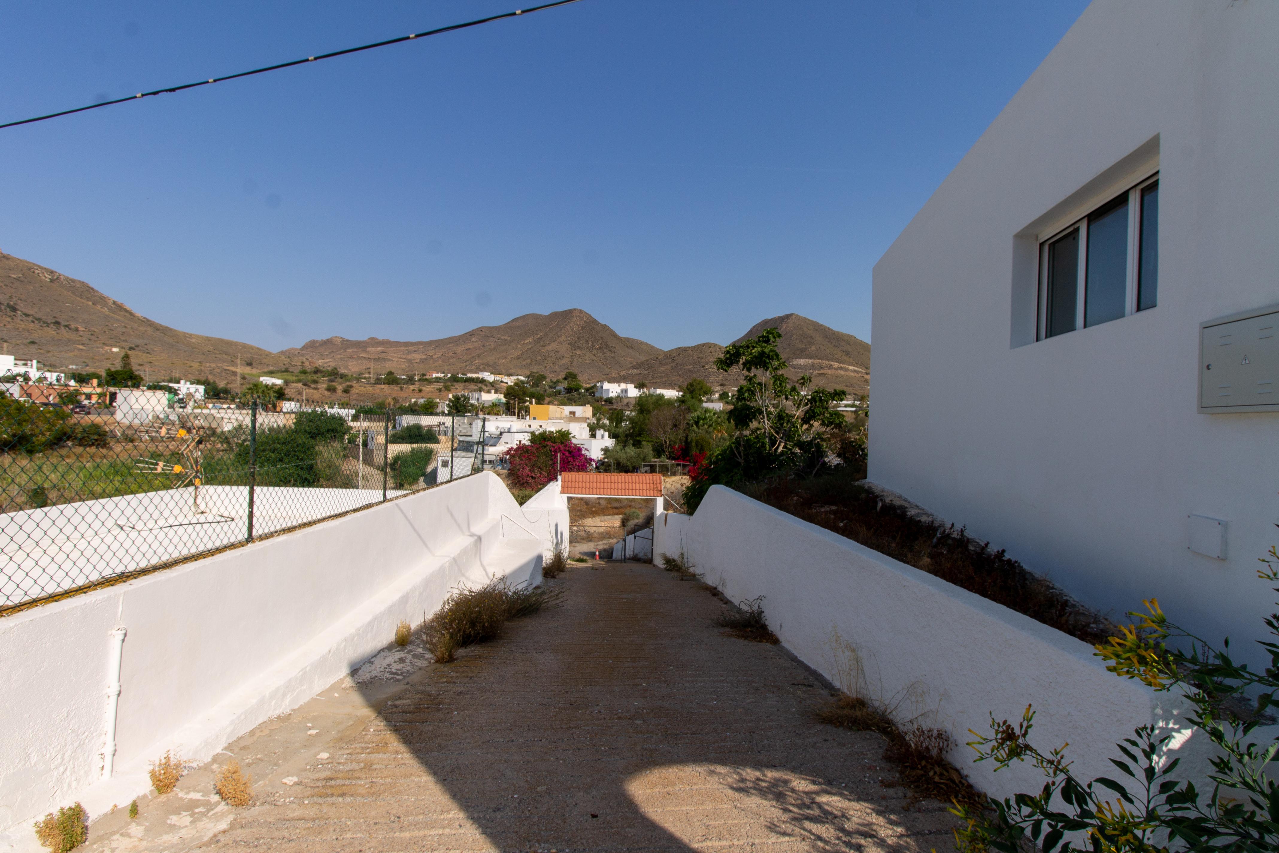 Varias casas y una de Planta Baja