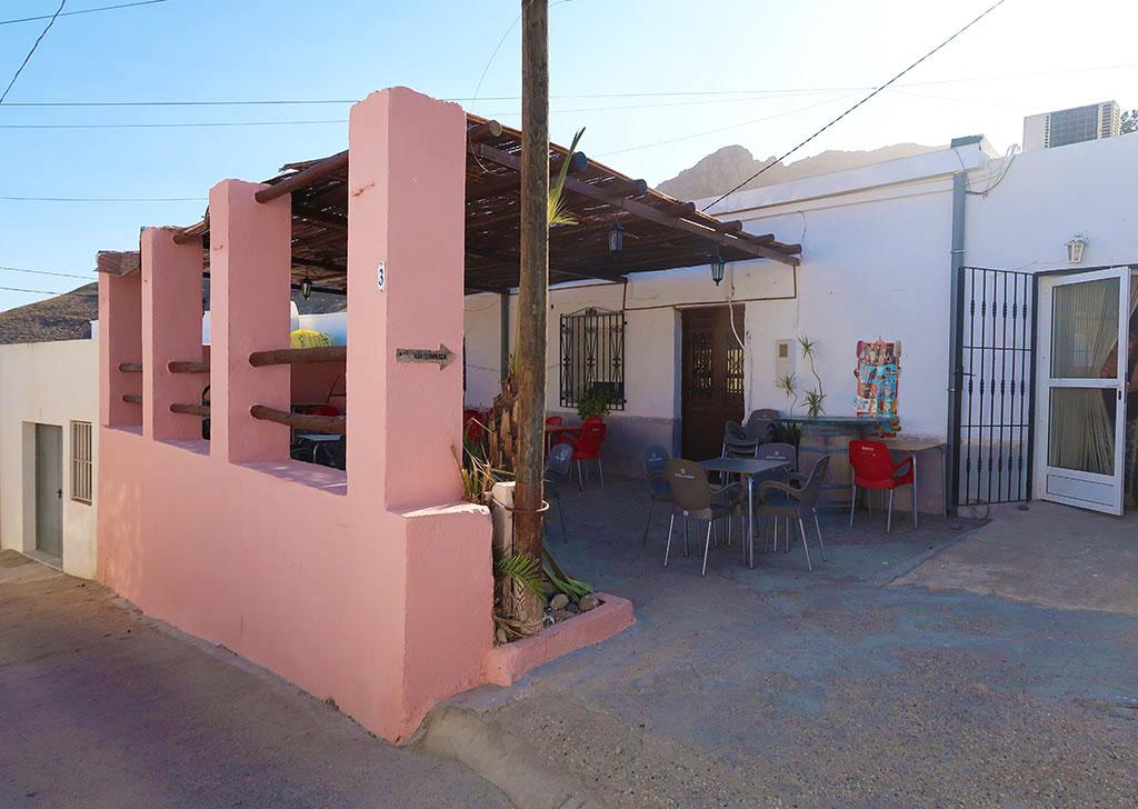 Casa tradicional y bar en Las Hortichuelas Altas