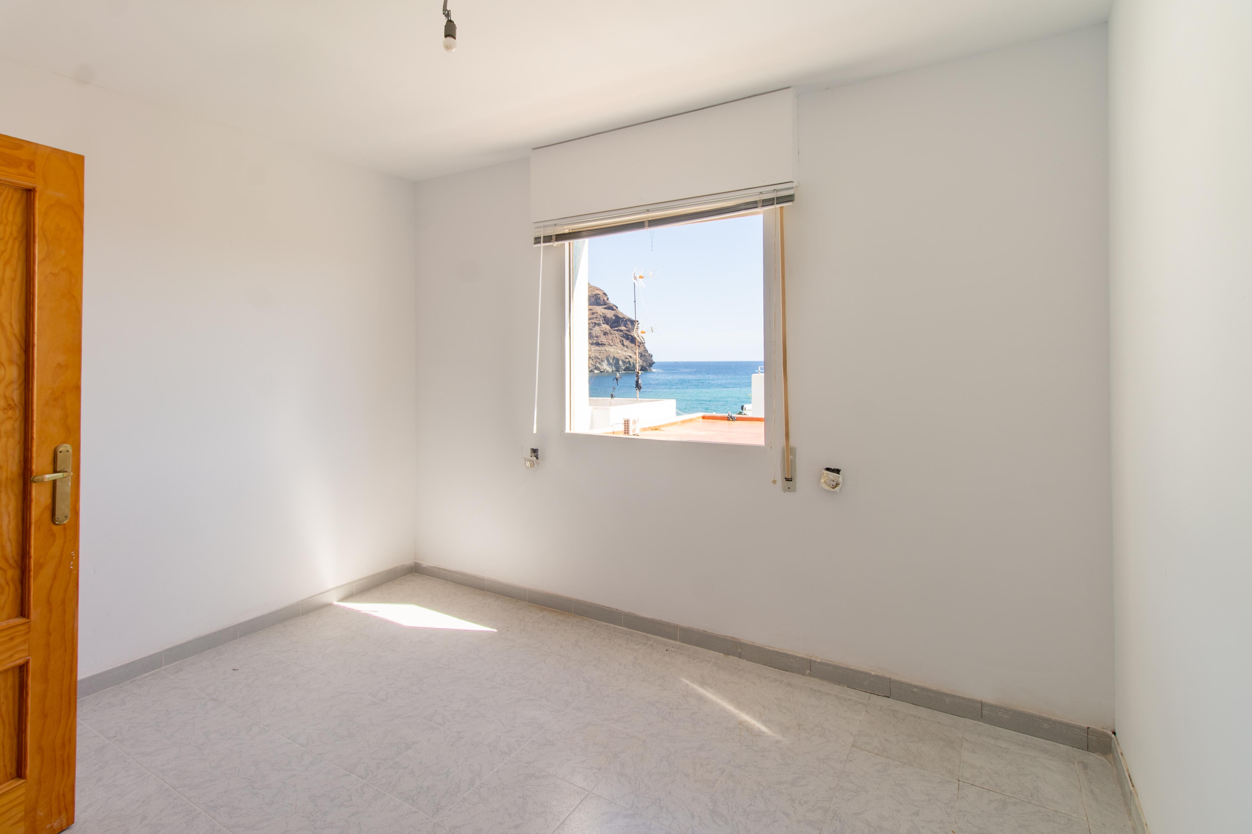 Triplex con vistas al mar y cochera privada