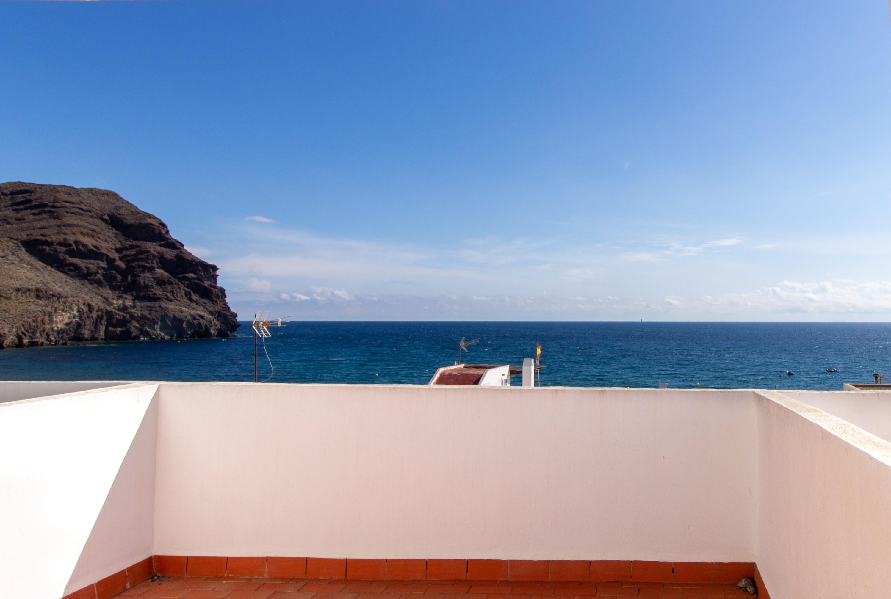 Triplex con vistas al mar y cochera privada
